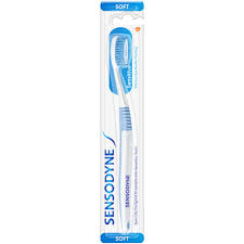 SENSODYENE DAILY CARE TOOTH BRUSH